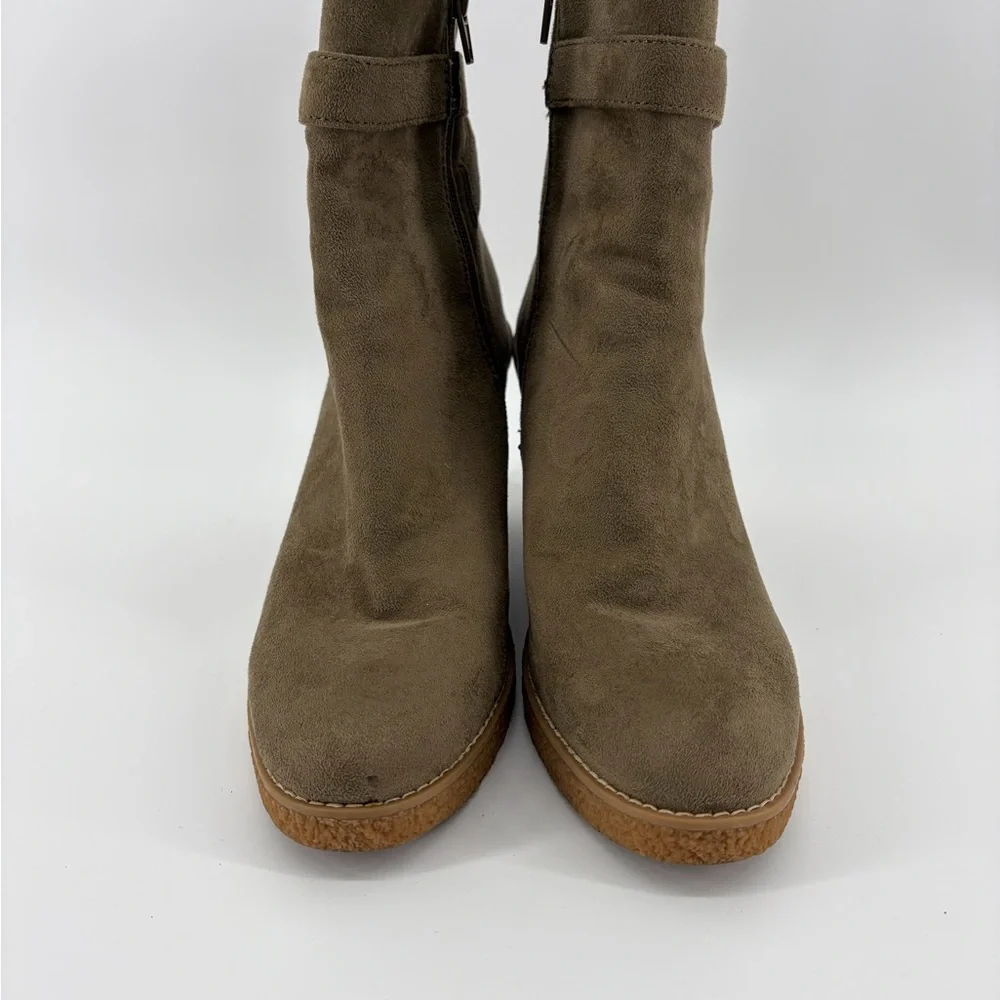 ZODIAC Women's Ina Wedge Buckle Ankle Bootie Olive Green Microfiber 9.5‎ M